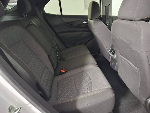 Used 2022 Chevrolet Equinox LT image 28