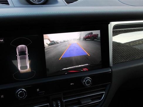 Used 2023 Porsche Macan GTS image 34