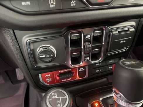 New 2026 Jeep Gladiator Willys AWD/4WD image 24