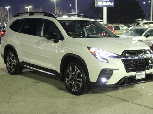 Certified 2025 Subaru Ascent Limited image 3