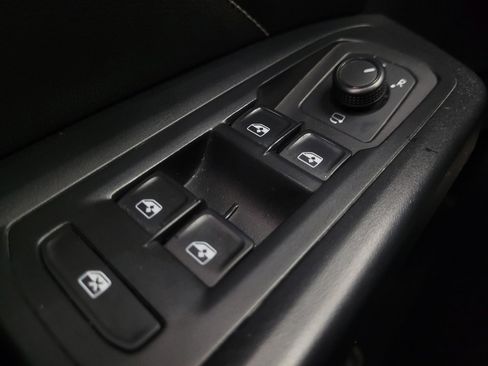 Used 2020 Volkswagen Atlas Cross Sport SEL Premium image 27