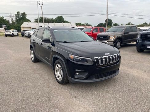 Used 2019 Jeep Cherokee Latitude FWD image 8