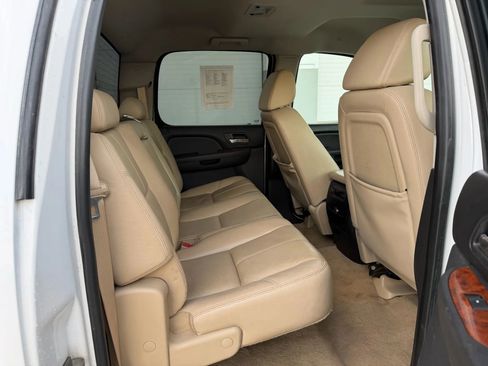 Used 2007 Chevrolet Silverado 2500 LTZ w/ Safety Package image 12