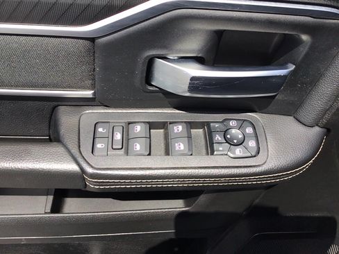 Certified 2026 RAM 2500 Big Horn AWD/4WD image 10