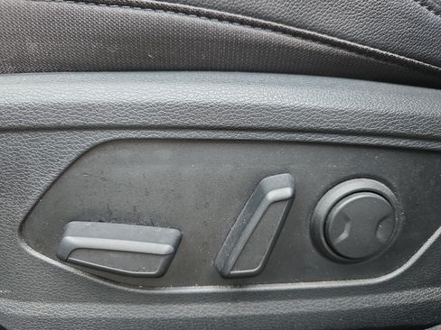 Used 2023 Kia Sportage EX AWD/4WD image 17