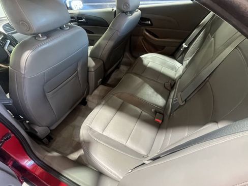 Used 2014 Chevrolet Malibu LT FWD image 9
