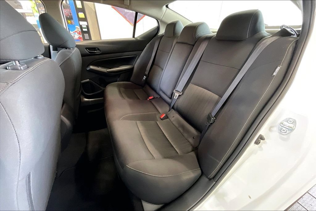 Used 2025 Nissan Altima 2.5 SV AWD/4WD image 14