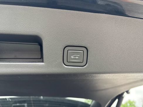 Used 2026 Chevrolet Traverse RS w/ LPO, Floor Liner Package AWD/4WD image 25