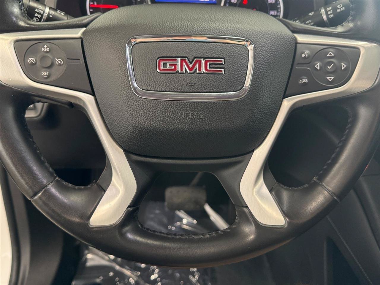 Used 2020 GMC Acadia SLT w/ Trailering Package AWD/4WD image 24