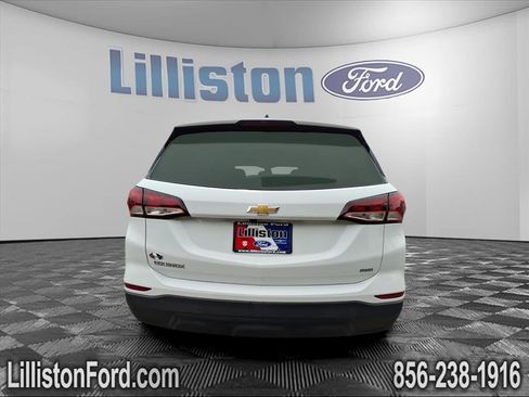 Used 2022 Chevrolet Equinox LS w/ LS Convenience Package image 5