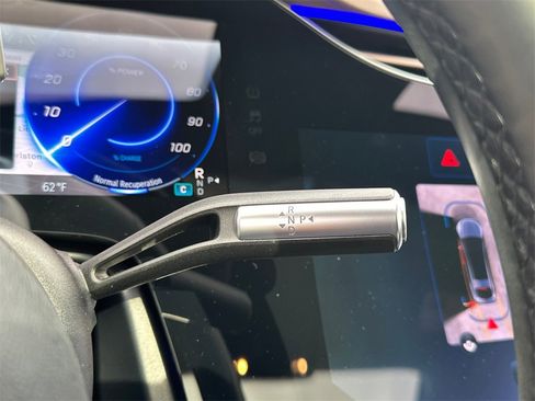 Used 2023 Mercedes-Benz EQS 580 4MATIC Sedan w/ Exclusive Trim Package image 35