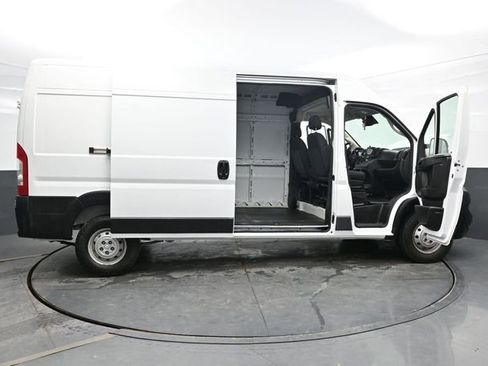 Used 2023 RAM ProMaster 2500 FWD image 41