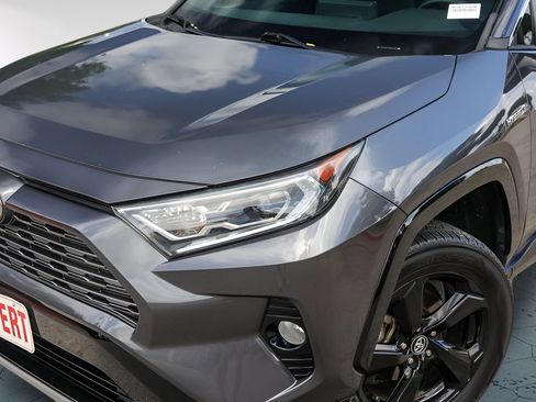 Used 2021 Toyota RAV4 XSE AWD/4WD image 3
