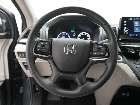 Certified 2025 Honda Odyssey EX-L image 4