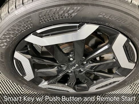 Certified 2023 Kia Telluride S w/ S Sunroof Package image 12