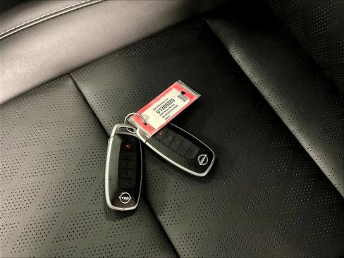 Certified 2026 Nissan Murano Platinum w/ Cargo Package image 31