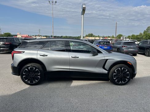 Used 2024 Chevrolet Blazer EV RS AWD/4WD image 4