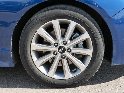 Used 2017 Hyundai Sonata Limited image 15