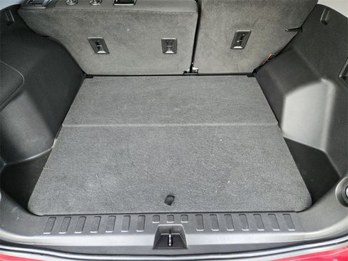 Used 2022 GMC Terrain SLE w/ Driver Convenience Package image 31