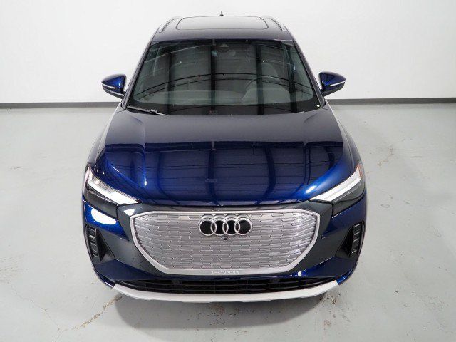 Used 2023 Audi Q4 e-tron Premium Plus w/ Premium Plus RWD image 11