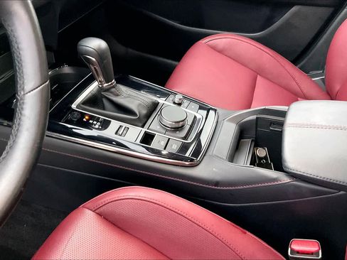 Used 2024 MAZDA CX-30 AWD 2.5 S w/ Preferred Package image 16