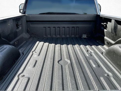 Used 2022 Ford F250 XLT w/ XLT Value Package AWD/4WD image 8