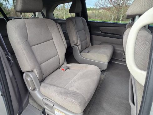 Used 2014 Honda Odyssey LX image 24