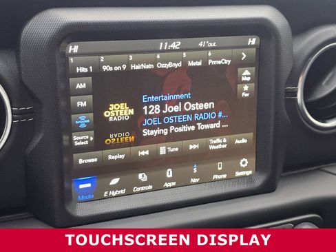 Used 2021 Jeep Wrangler Unlimited Sahara image 5