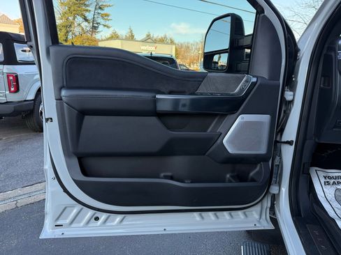 Used 2025 Ford F250 Platinum image 51