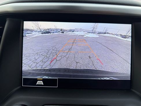 Used 2023 GMC Acadia SLT image 18