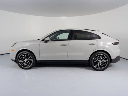 Certified 2024 Porsche Cayenne Coupe AWD/4WD image 8