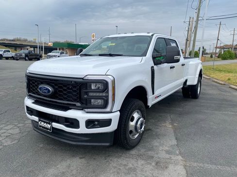 New 2026 Ford F350 XL image 3