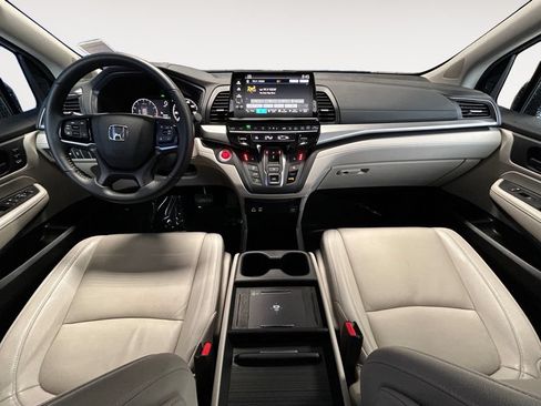Used 2025 Honda Odyssey EX-L image 16