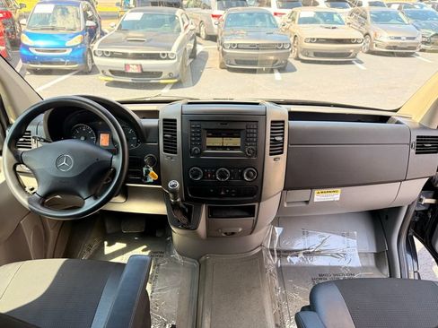 Used 2015 Mercedes-Benz Sprinter 3500 image 32