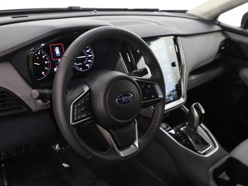 Used 2025 Subaru Outback Premium image 21