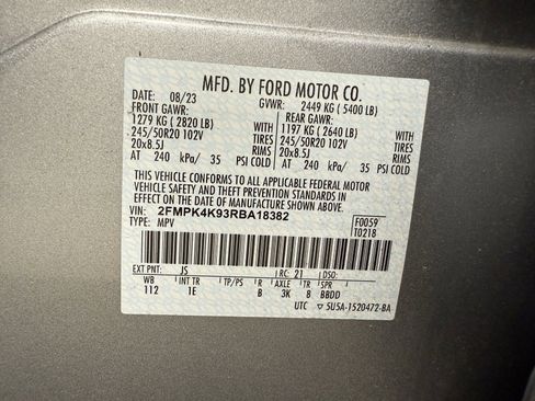 Used 2024 Ford Edge Titanium w/ Titanium Elite Package image 18