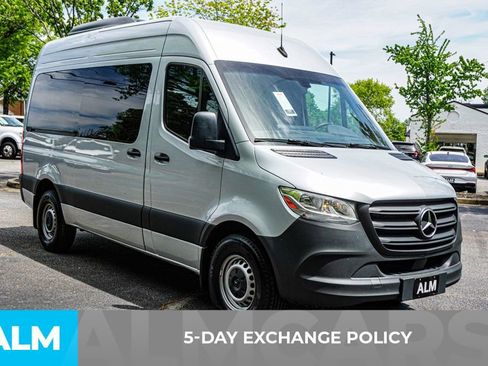 Used 2024 Mercedes-Benz Sprinter 2500 image 4
