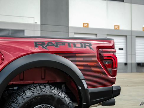 Used 2025 Ford F150 Raptor w/ Equipment Group 803A Raptor R AWD/4WD image 34