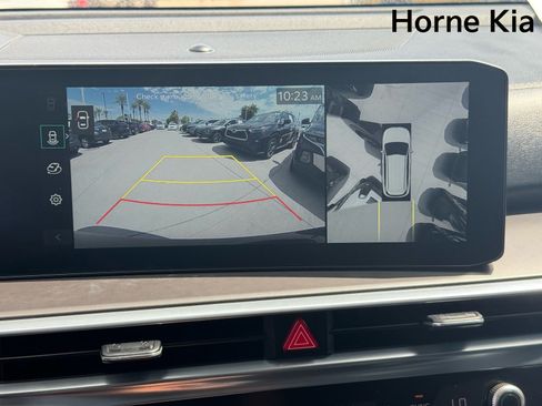 Certified 2024 Kia Sorento SX FWD image 22