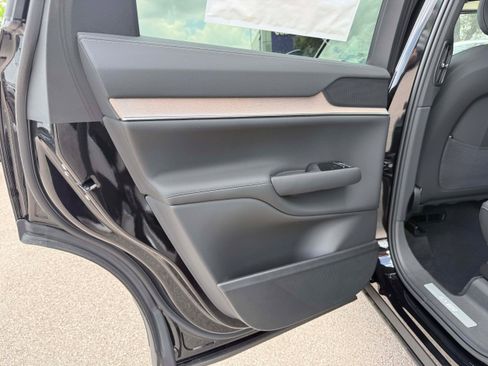 New 2026 Volvo EX90 Plus AWD/4WD image 14