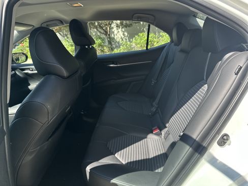 Used 2024 Toyota Camry SE w/ Cold Weather Package FWD image 28