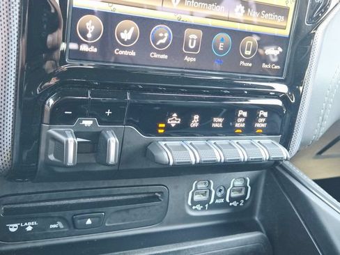 Used 2019 RAM 1500 Limited AWD/4WD image 30