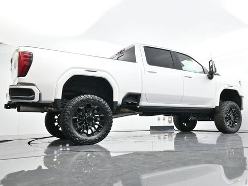 Used 2025 GMC Sierra 2500 Denali Ultimate image 50