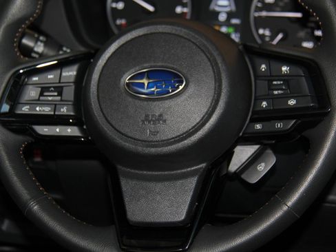 Used 2025 Subaru Forester Touring AWD/4WD image 12