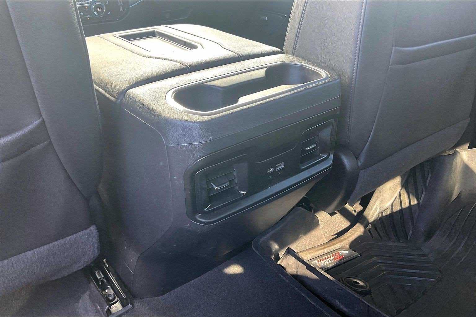 Used 2022 Chevrolet Silverado 1500 LT Trail Boss w/ Convenience Package II AWD/4WD image 39