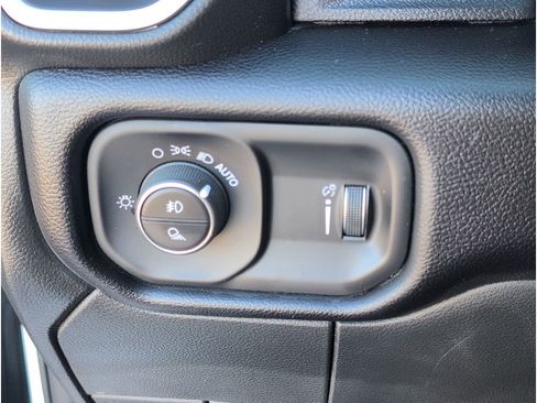 Used 2024 RAM 2500 Big Horn image 29