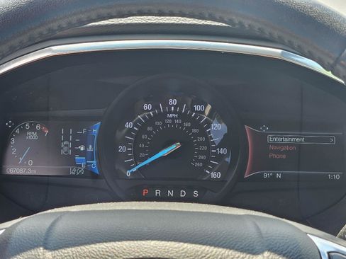 Used 2020 Ford Edge Titanium image 5