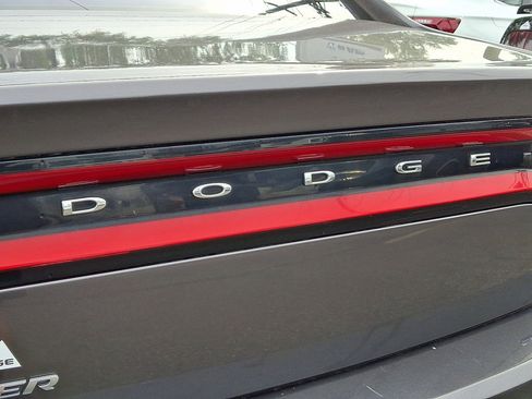 Used 2016 Dodge Charger SXT image 30