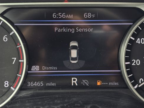 Used 2024 Nissan Sentra SV FWD image 19