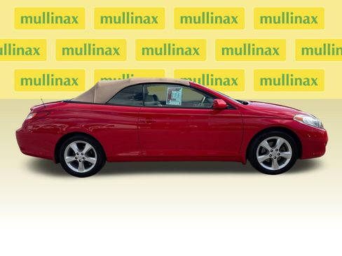 Used 2006 Toyota Solara SLE FWD image 2